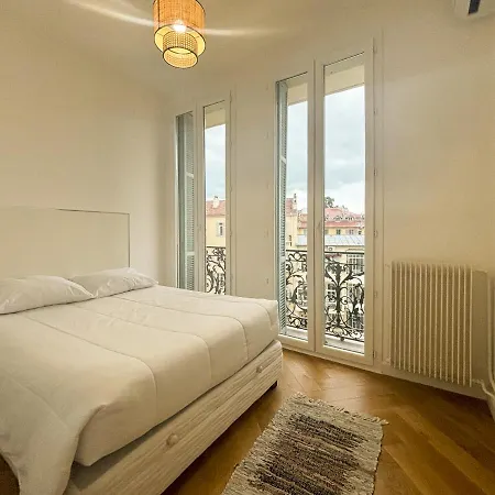 Alberti - Wifi, Ac, 2 Pers Apartmán *